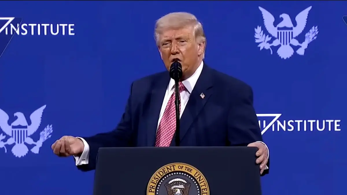 ‘Wait… I Can Do WHAT?’: Donald Trump Implodes Summit, Stuns Elite Business Crowd With Bizarre Bedroom Invite — Cameras Catch the Fallout and the Scramble to Fix It