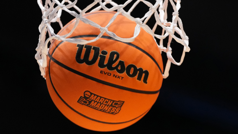 Tuskegee men’s basketball coach Benjy Taylor preparing lawsuit against Morehouse, two officers after viral incident