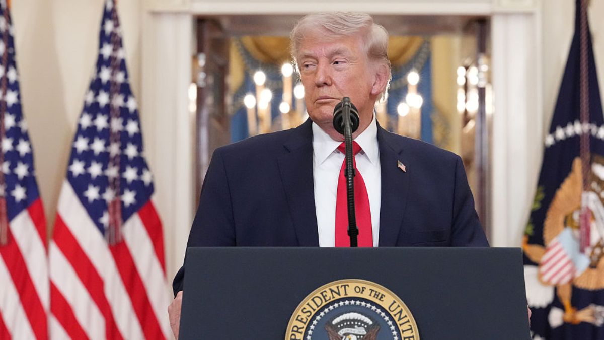 ‘Looks Like Bandaids’: Trump Finally Appears After Explosive Health Rumors as Fans Zoom In on One Disturbing Detail the White House Scrambled to Cover Up