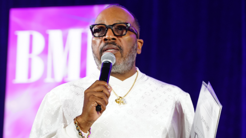 Marvin Sapp and wife deny claims church funds paid for lavish wedding