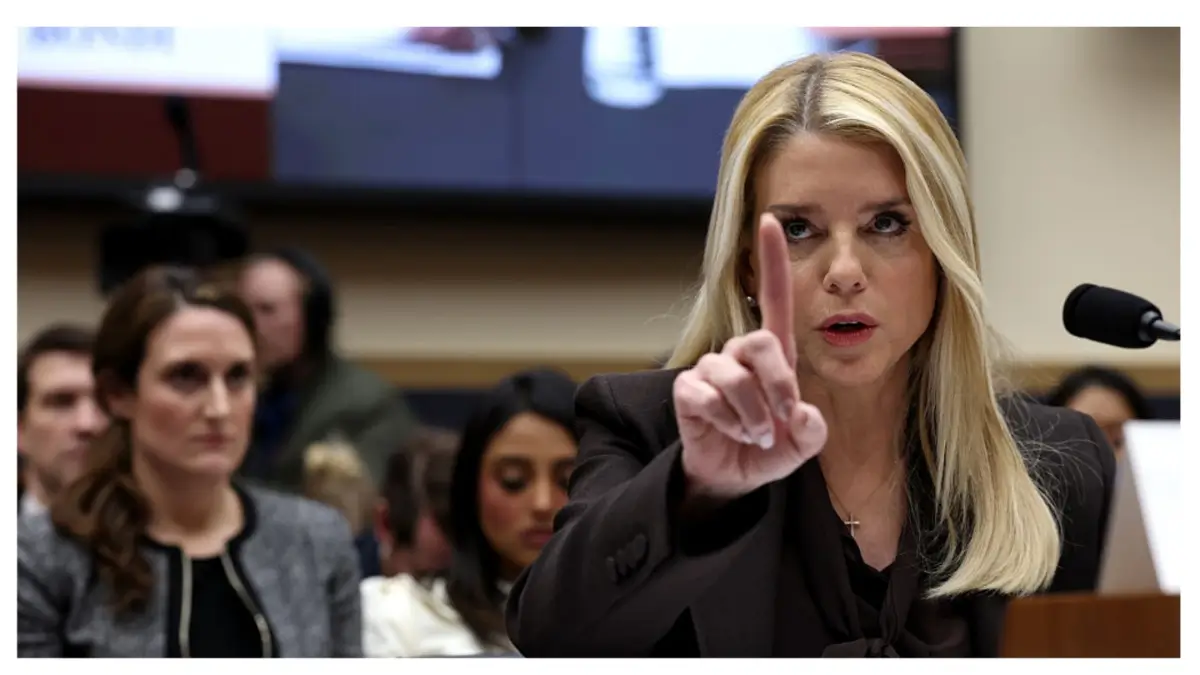 ‘NOT TRUE!’: Pam Bondi Thought What She Said Behind That Closed Door Was Safe — Until She Got Dragged Into the Open for Throwing Her Deputy Under the Bus and the Panic Posting Started