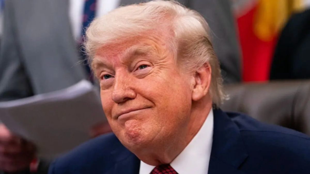 ‘Melania Clocked Him’: Close-Up of Donald Trump’s Face Has Viewers Locked In and Wondering If Somebody Finally Got Tired of His Mouth