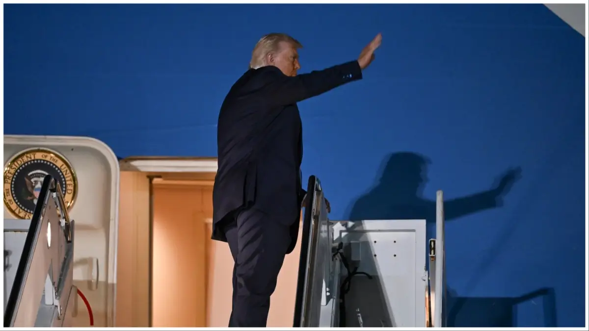 ‘He Shouldn’t Be There’: Trump’s Secret Service Shoves Suspicious Photographer who Got too Close to Trump Weeks After Shooting Scare