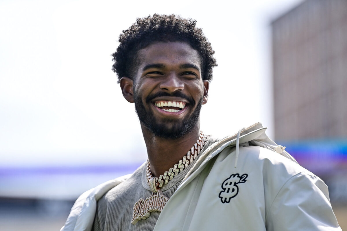 Like father, like son: Shedeur Sanders channels his father’s iconic gameday photo as he graduates from Colorado