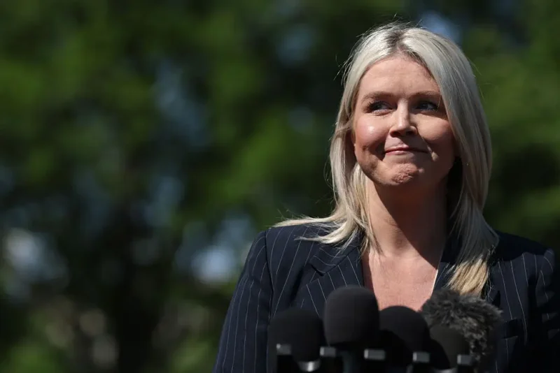 Karoline Leavitt Posted Her Newborn’s First Photo and Nobody Saw Iran Coming — What Two of Its Embassies Said Back Was So Savage and So Specific It Stopped the Entire Internet Cold