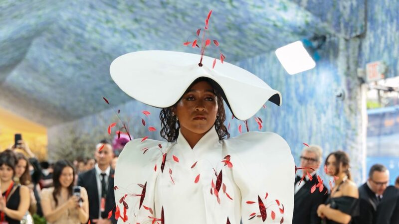 Naomi Osaka lives up to the ‘Costume Art’ theme at this year’s Met Gala with a Robert Wun homage to transformation