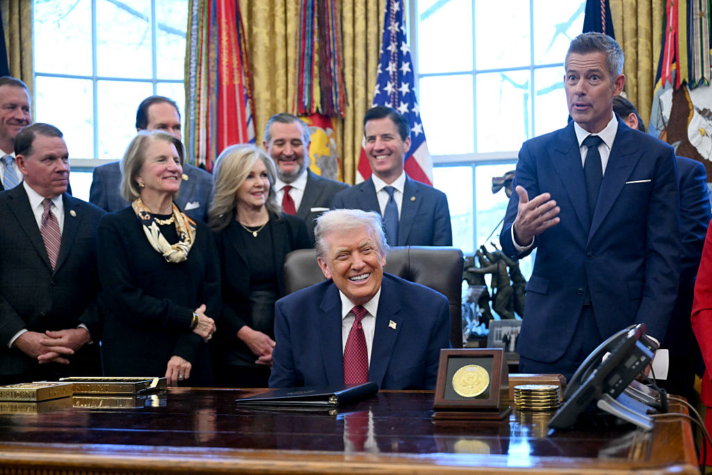 ‘They Are Bullies!’: Trump Administration Uses Kids as Props Again and Official Orders Bored Child Not to Yawn During Painfully Awkward Pep Rally