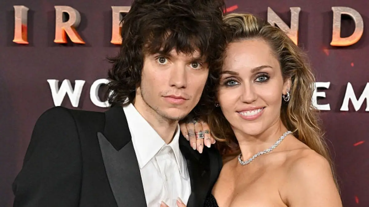 ‘Did Y’all Not See Him?’: Miley Cyrus Has Fans Talking After Awkward Exchange with Fiancé as Family Drama Lingers in the Background