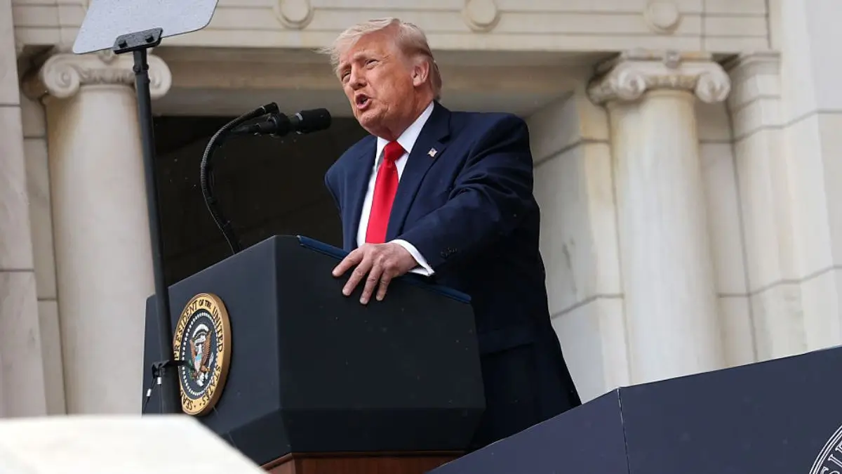 ‘Life-Long Conman’: Trump Mobile Launch Collapses Into Panic After Shocking Security Glitch Lays Bare Thousands of Customers’ Secret Details