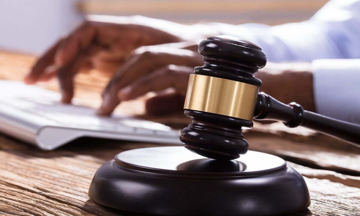 White Texas lawyer ordered to apologize to Black attorney after contempt ruling over racial slur in court