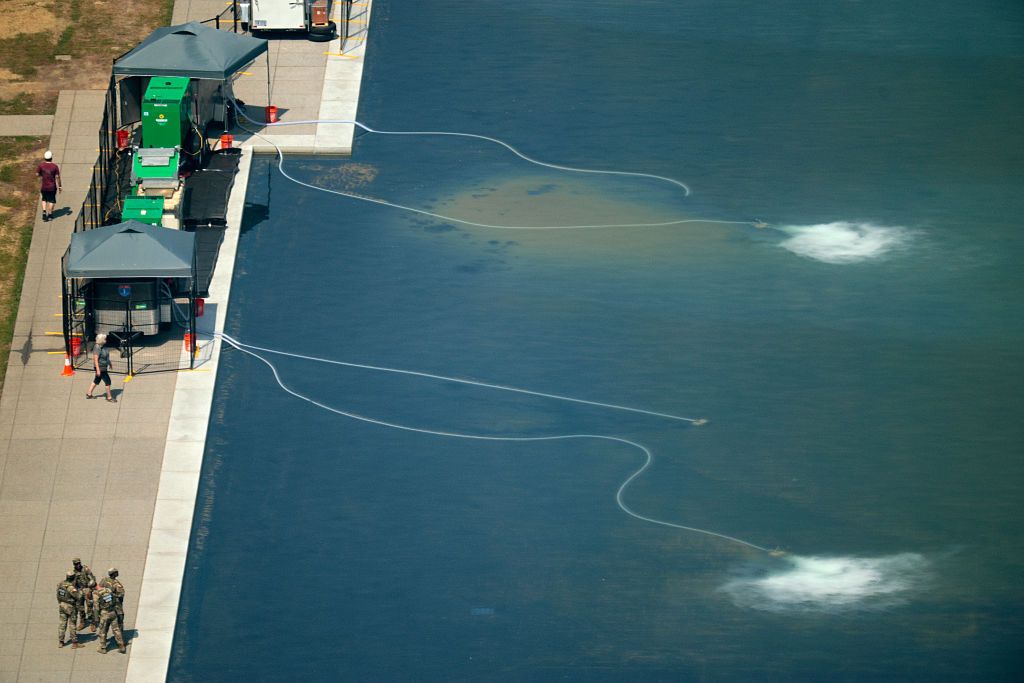 5 People Arrested For ‘Vandalizing’ Trump’s Reflecting Pool, But We See The Truth, Don’t We?