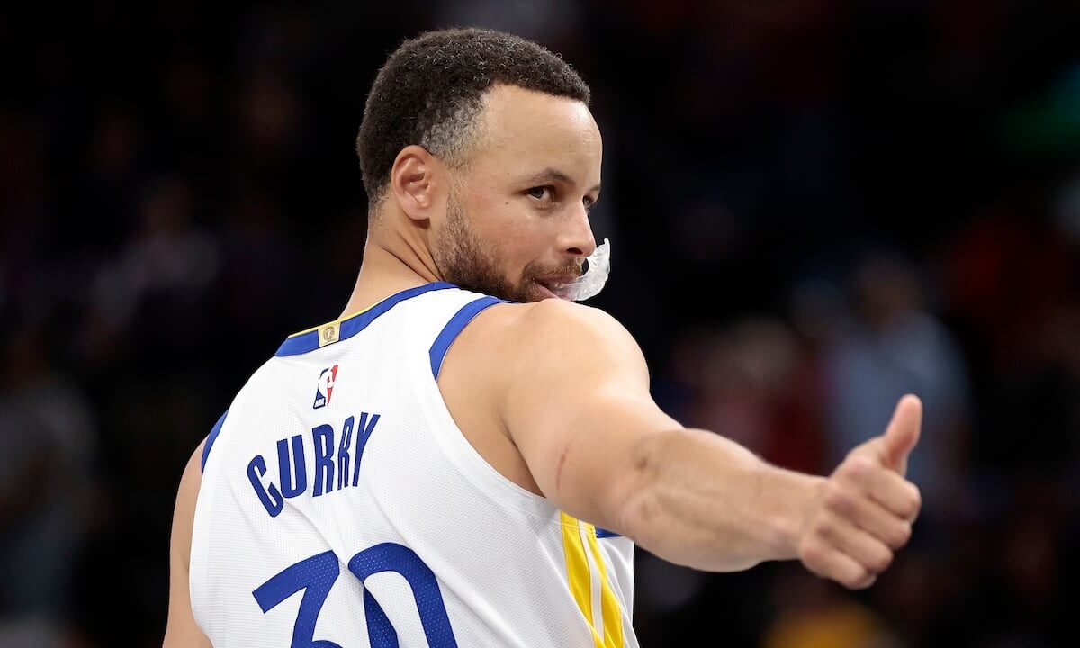 Steph Curry ends sneaker free agency with massive 10-year deal with Chinese company Li-Ning