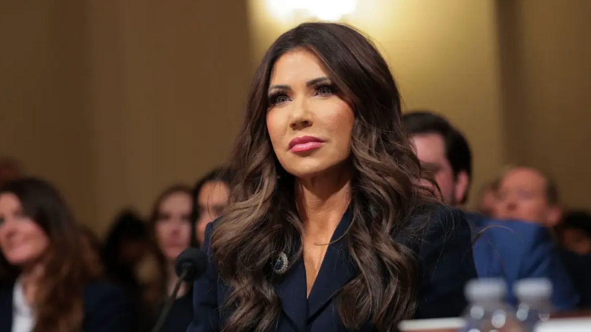 ‘All This Corruption’: Noem Thought She Left Her Biggest Scandal Behind in Washington — Then a House Democrat Dragged It Right Back Into the Middle of a New Fight