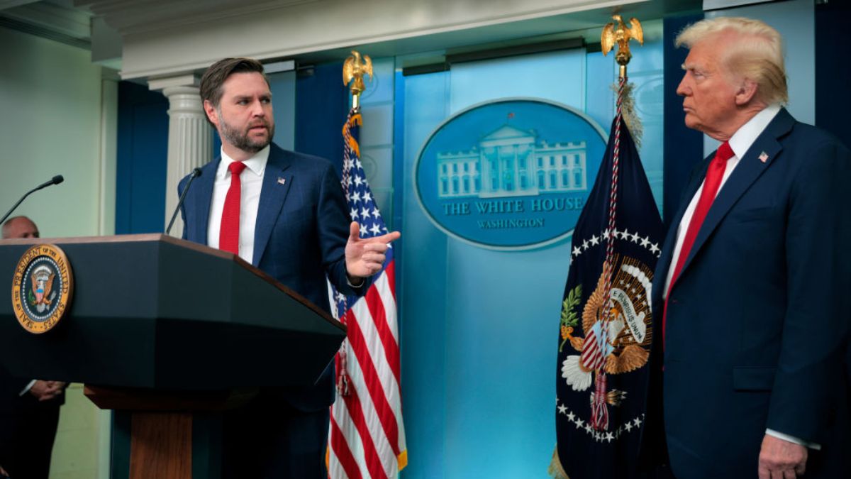 ‘He’s Wasting Away’: JD Vance Debuts a Startling New Look That Has Folks Zooming In Amid Talk That Trump’s Harsh Words Finally Got to Him