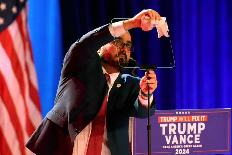 White House Teleprompter Operator Placed Bets On Trump Speeches