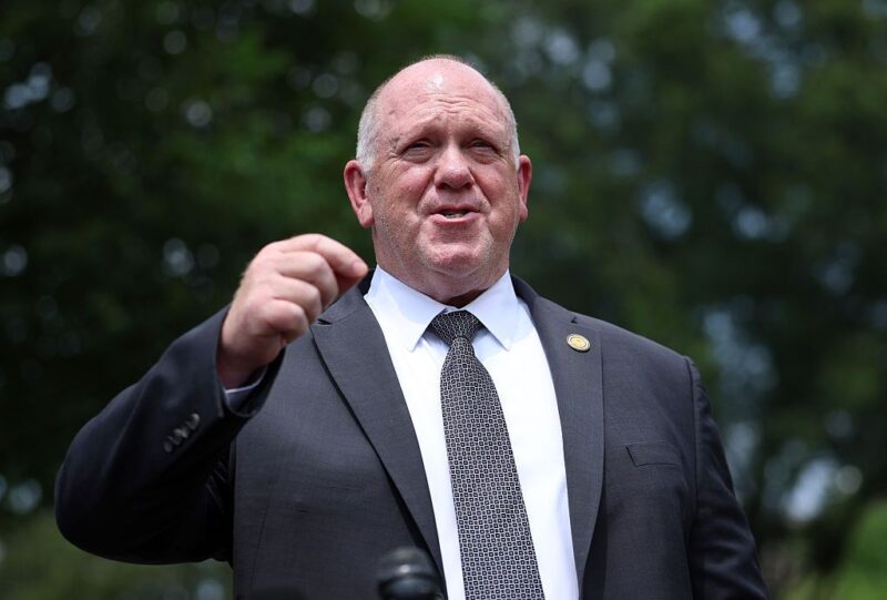 Tom Homan Admits ‘There’s An Issue’ If Agents Didn’t Identify Themselves To Lorenzo Salgado Araujo Before Killing Him