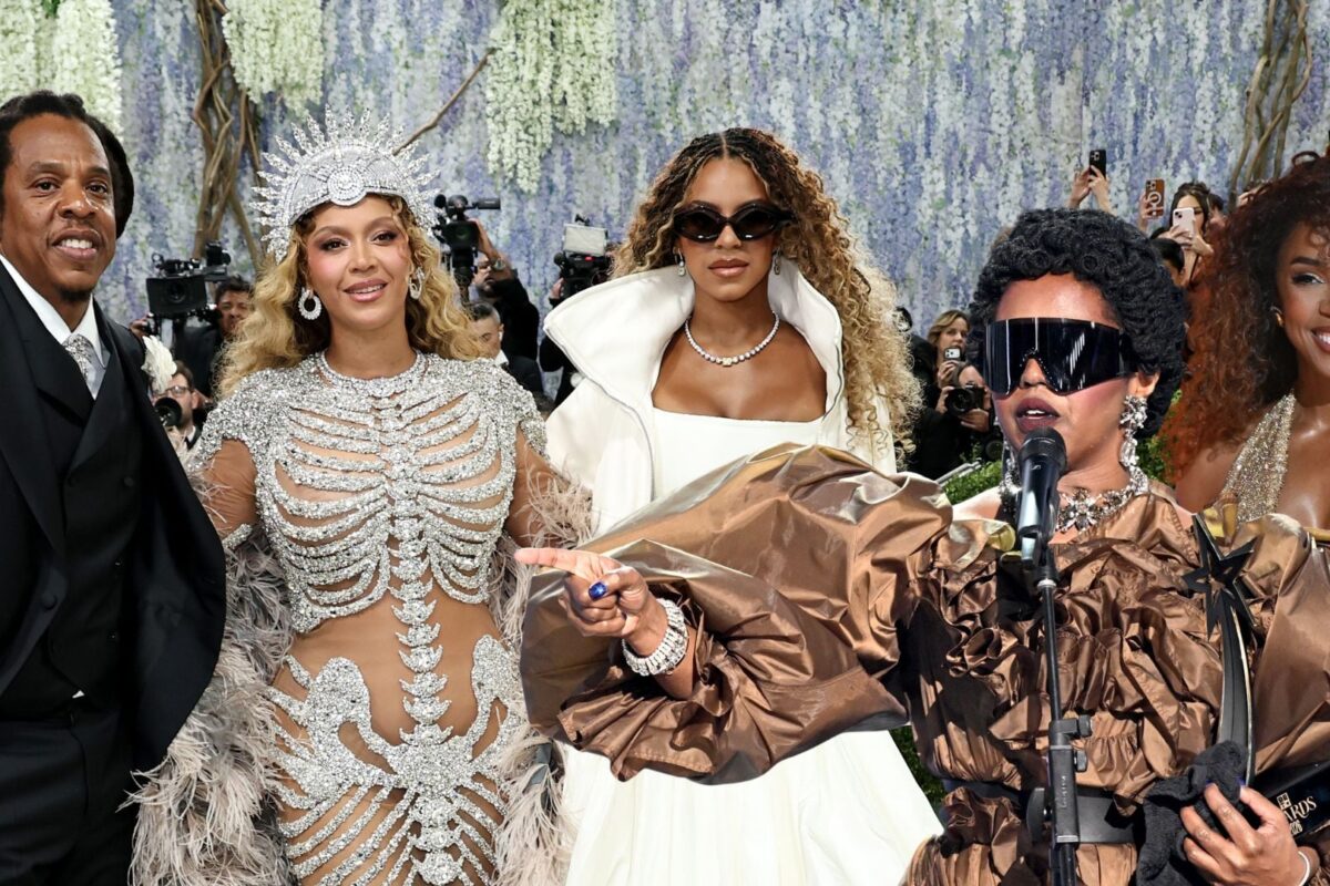 Beyoncé and Jay-Z enjoy Lauryn Hill concert with Blue Ivy and Kelly Rowland