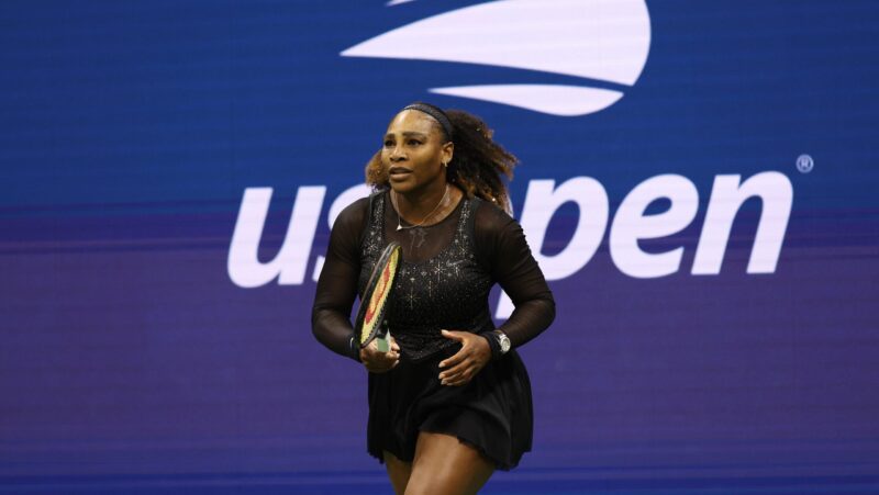 Serena Williams pulls out of Wimbledon doubles match with sister Venus due to knee injury