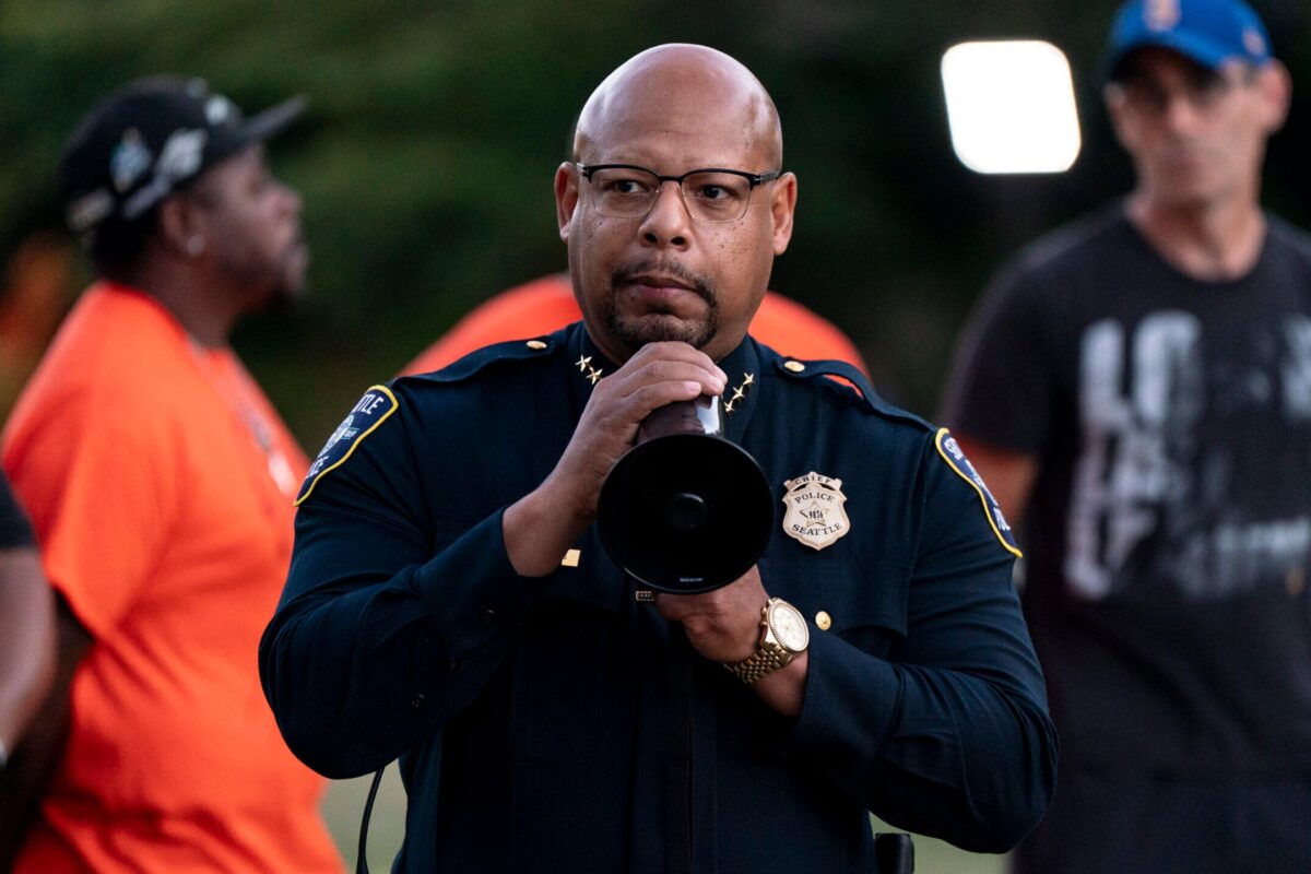 Shon Barnes resigns as Seattle police chief following criticism over Bite of Seattle shooting response