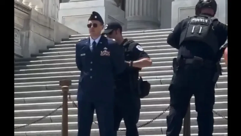 ‘Takes Balls!’: Air Force Officer Goes Rogue at Capitol, Dares to Do What No One In Congress Has the Guts to Do, But Leaves in Handcuffs