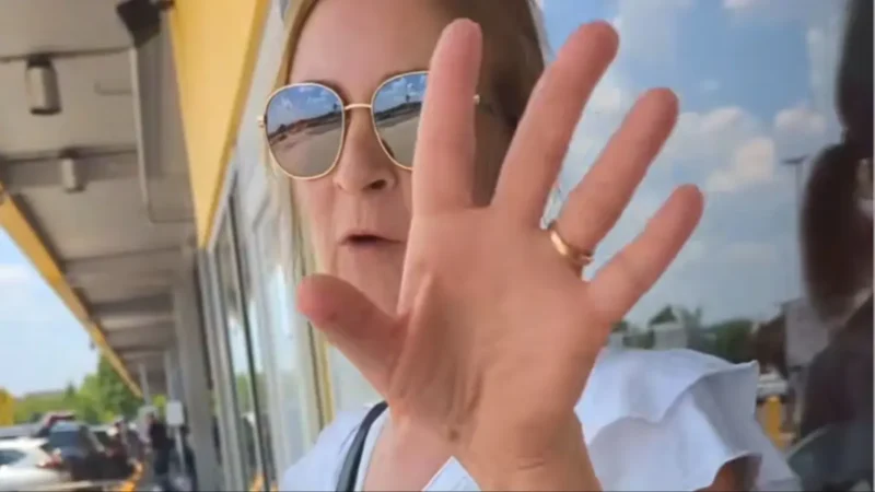 ‘I’ll Stay Right Here, Sista!’: White Woman Thinks She Can Push Black Voter Registration Worker Around—But Picks the Wrong Person to Bully