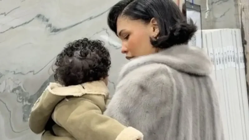 ‘Little Warrior’: Influencer Nara Smith Gives Fans a Peek at Her Daughter’s New Look Months After One Strange Symptom Led to Every Parent’s Nightmare