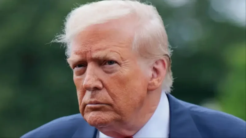 ‘Insane’: Trump Goes Off the Rails During Wild Rant, Calls the Reflecting Pool the Wrong Name —Then Makes a Stunning Claim About the Troubled Renovations