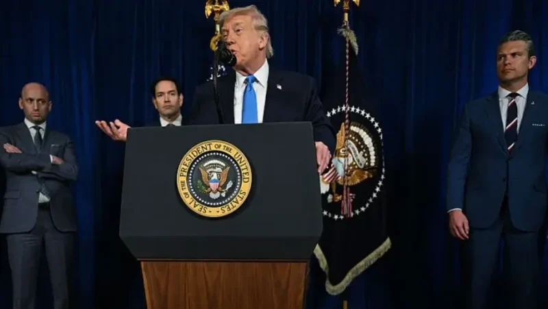 ‘Ain’t No Way’: Trump Tried to Show Off His Strength at 80, But Eagle-Eyed Viewers Were Focused on the Crew Behind Him