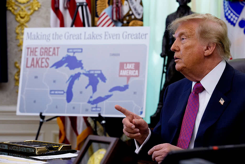 Donald Trump Gets Trolled For Renaming Lake Ontario