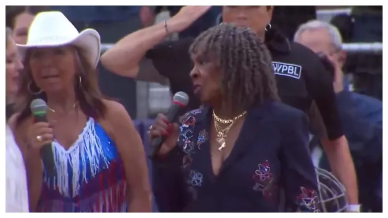 Worst National Anthem Ever? Motown Legend Martha Reeves Responds to Online Hate After Cringeworthy Star Spangled Banner Performance
