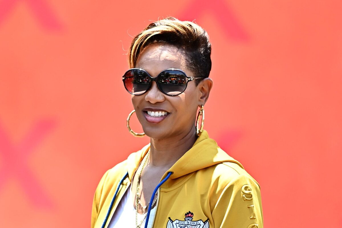 MC Lyte honored for decades of advocacy as she fights for artists to get paid
