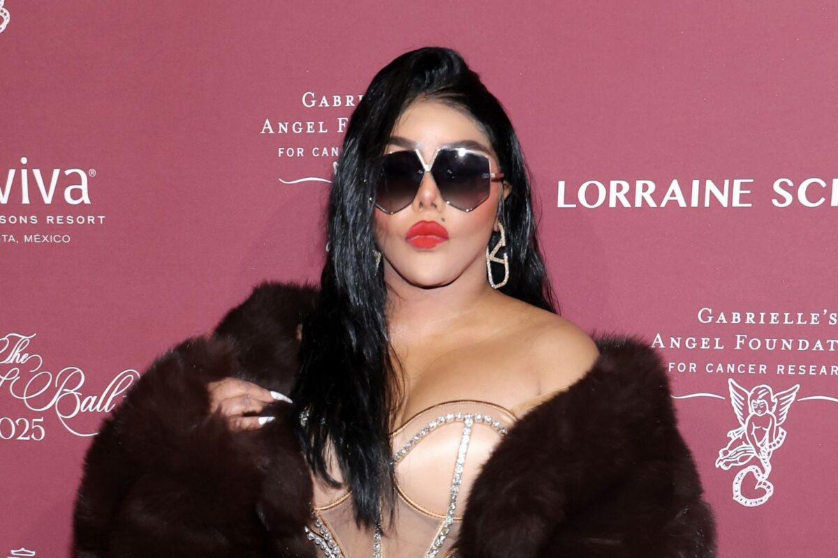 Lil’ Kim is bringing ‘Hard Core’ home to Brooklyn for its 30th anniversary