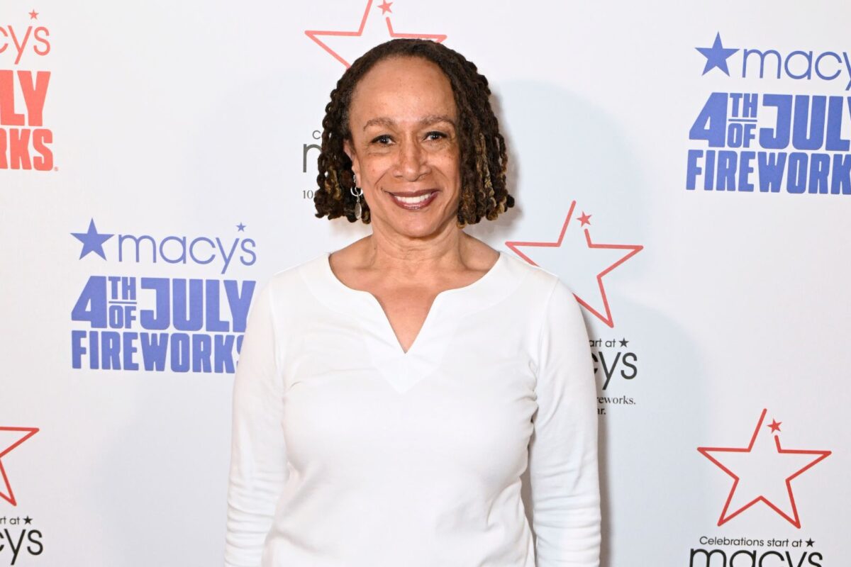 S. Epatha Merkerson says NBC had a problem with her afro before ‘Law & Order’ role
