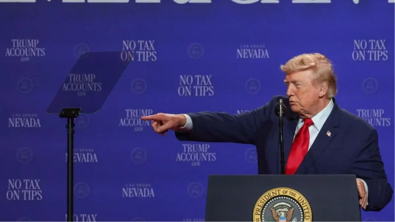 ‘There’s No Way’: Crowd Erupts as Trump Runs Across the Stage to Stop a Baby from Falling — Then Yells a Vicious One-Liner That Silences the Room
