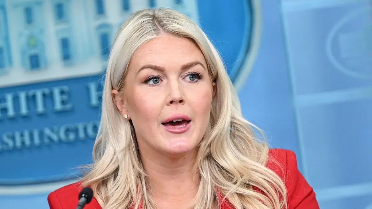 ‘Did She Do Those?’: Karoline Leavitt’s New Look Has People Looking Twice as Her Makeup Artist Breaks Her Silence Months After Brutal Close-Ups