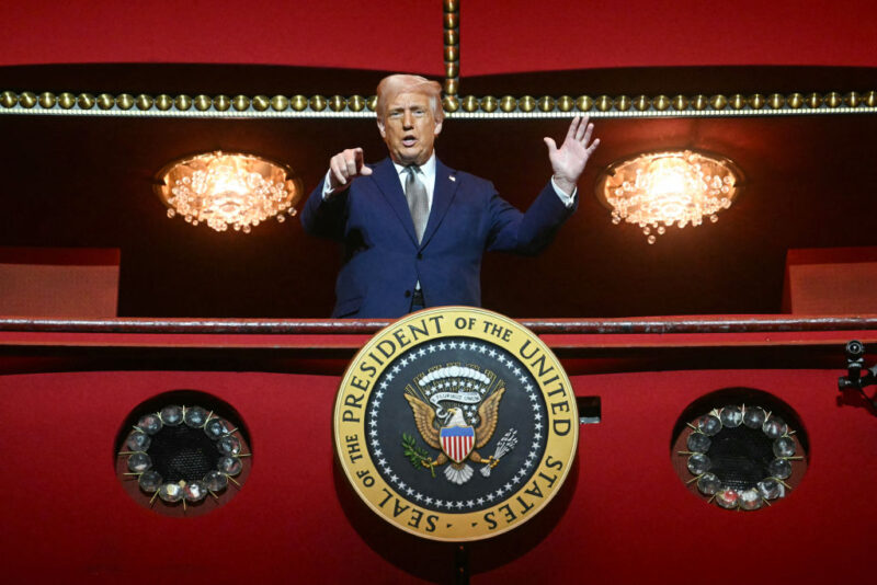 ‘Look at the Carpet’: Trump’s Kennedy Center Drama Explodes After Ceiling Comes Crashing Down — Then Fans Zoom In and Spot Details That Don’t Add Up