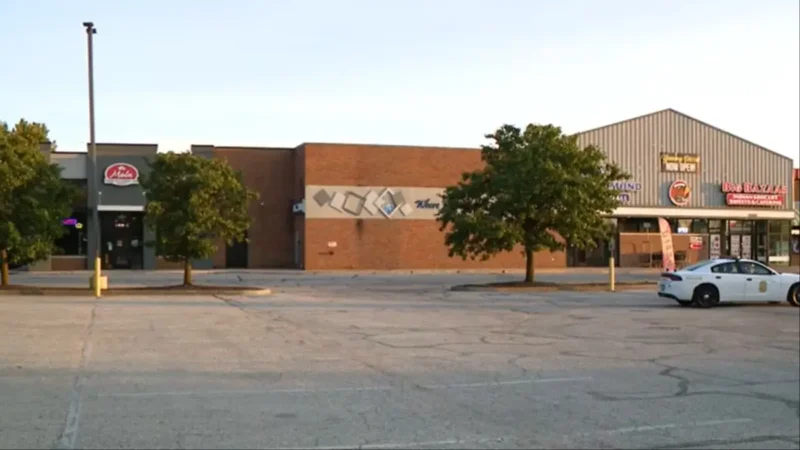 ‘I Am Unable to Keep Him’: Homeless Mother with Nowhere to Turn Leaves Newborn Behind Indiana Shopping Center with Heartbreaking Note
