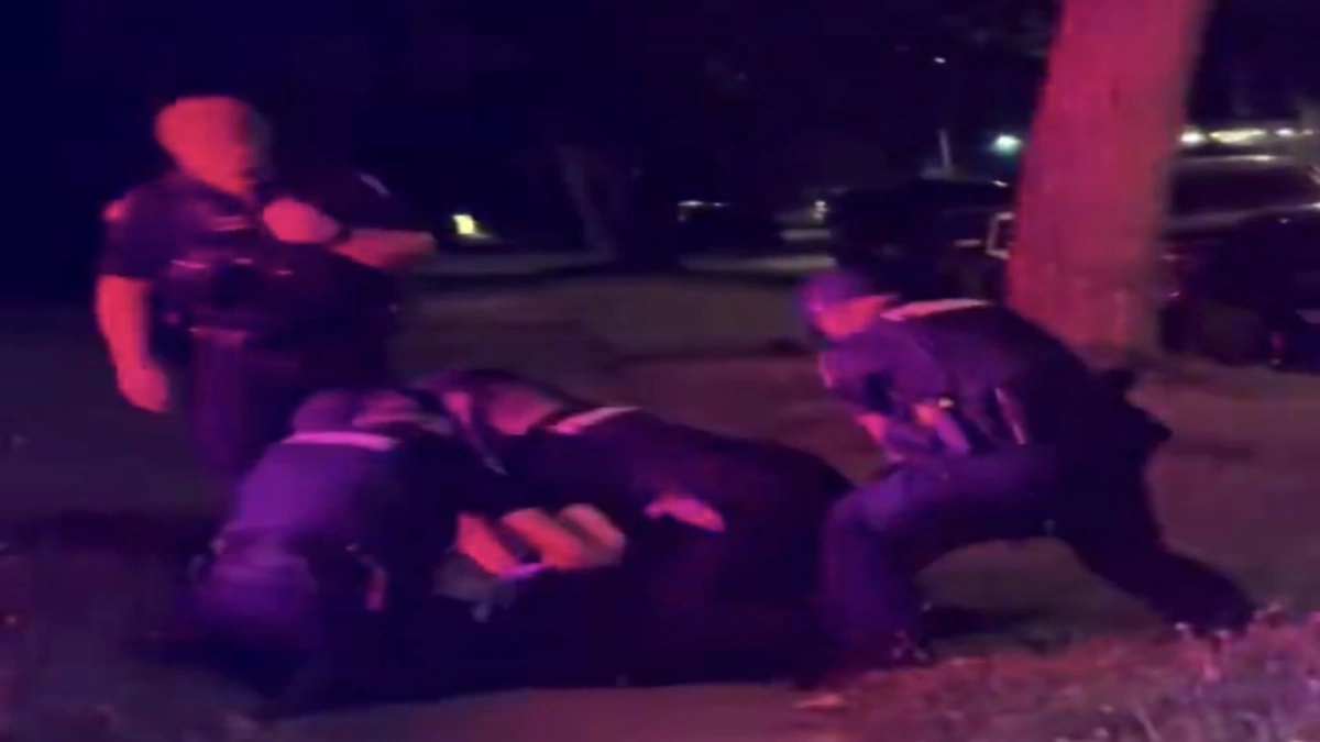 ‘I Can’t Breathe!’: Indiana Cops Removed from Patrol After Viral Video Shows Them Violently Arresting Black Man and Telling Bystander to ‘Disappear’