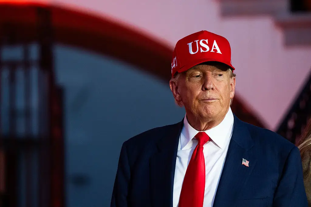‘Look at That’: Trump’s Casual Golf Look Has Folks Zooming In After an Unfiltered Close-Up Exposes One Detail He Usually Keeps Covered